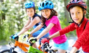 Rowerek i jeździk jako pierwszy pojazd dla dzieci