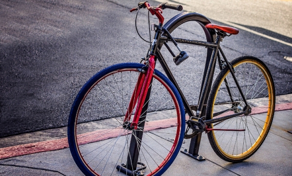 Jak zabezpieczyć rower przed kradzieżą?