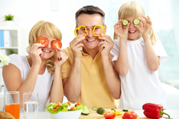 Jak przekonać dziecko do jedzenia warzyw?