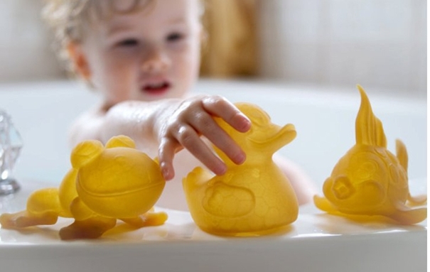 Jak zachęcić dziecko do kąpieli?