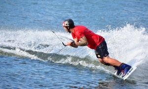 Wakeboarding i bezpieczeństwo dla początkujących