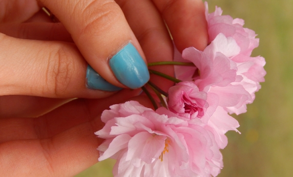 Wiosenny manicure z Czterema Porami Roku