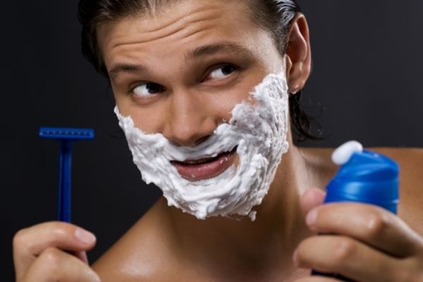 Metody golenia męskiego zarostu