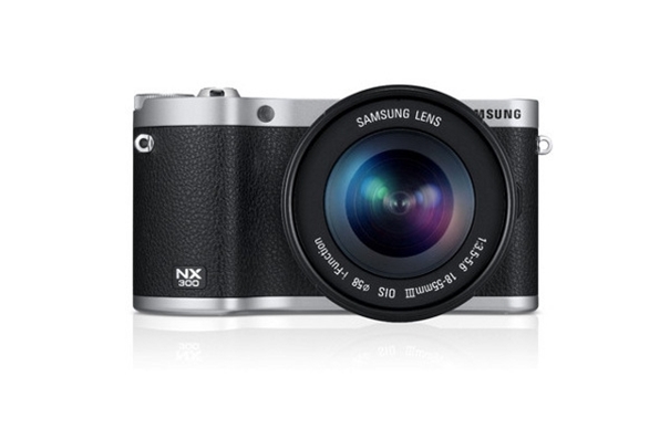 Samsung NX300 dostępny dla polskich miłośników fotografii