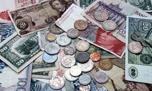Kantory internetowe – oszczędzaj na wymianie walut!