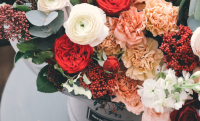Wskazówki dotyczące wyboru idealnego bukietu kwiatów na rocznicę ślubu