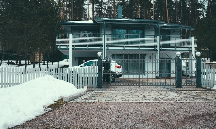 Dom w Warszawie