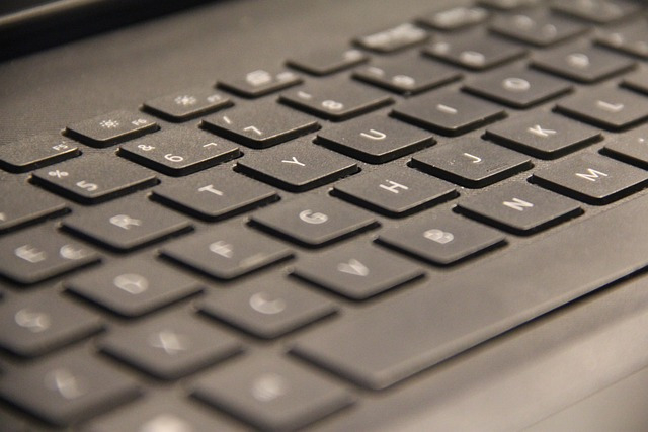 Chcesz kupić laptopa? Na to musisz zwrócić uwagę!
