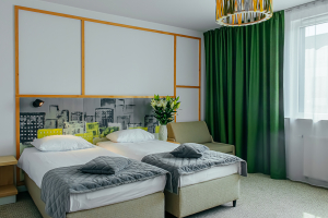 Kawalerka w Warszawie czy pobyt długoterminowy w hotelu? Alternatywa, która zyskuje na popularności